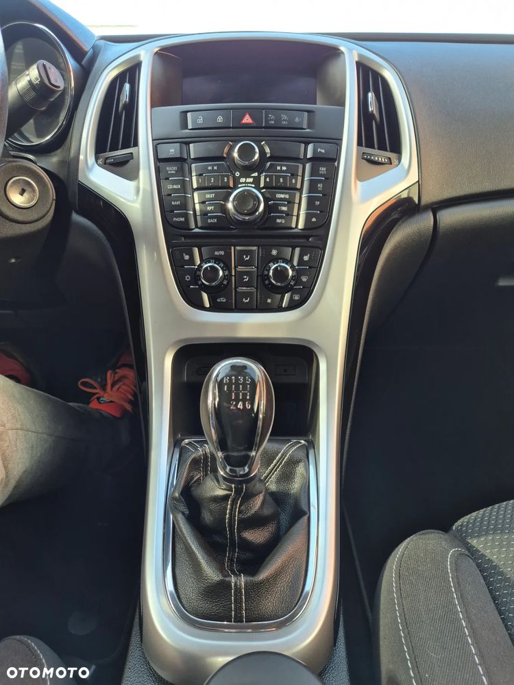 Opel Astra 1.4 T Cosmo - 17