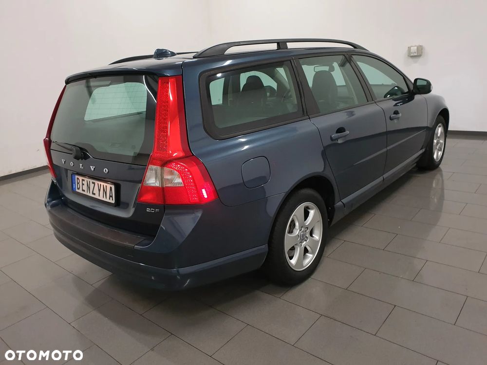 Volvo V70 2.0 Summum - 6