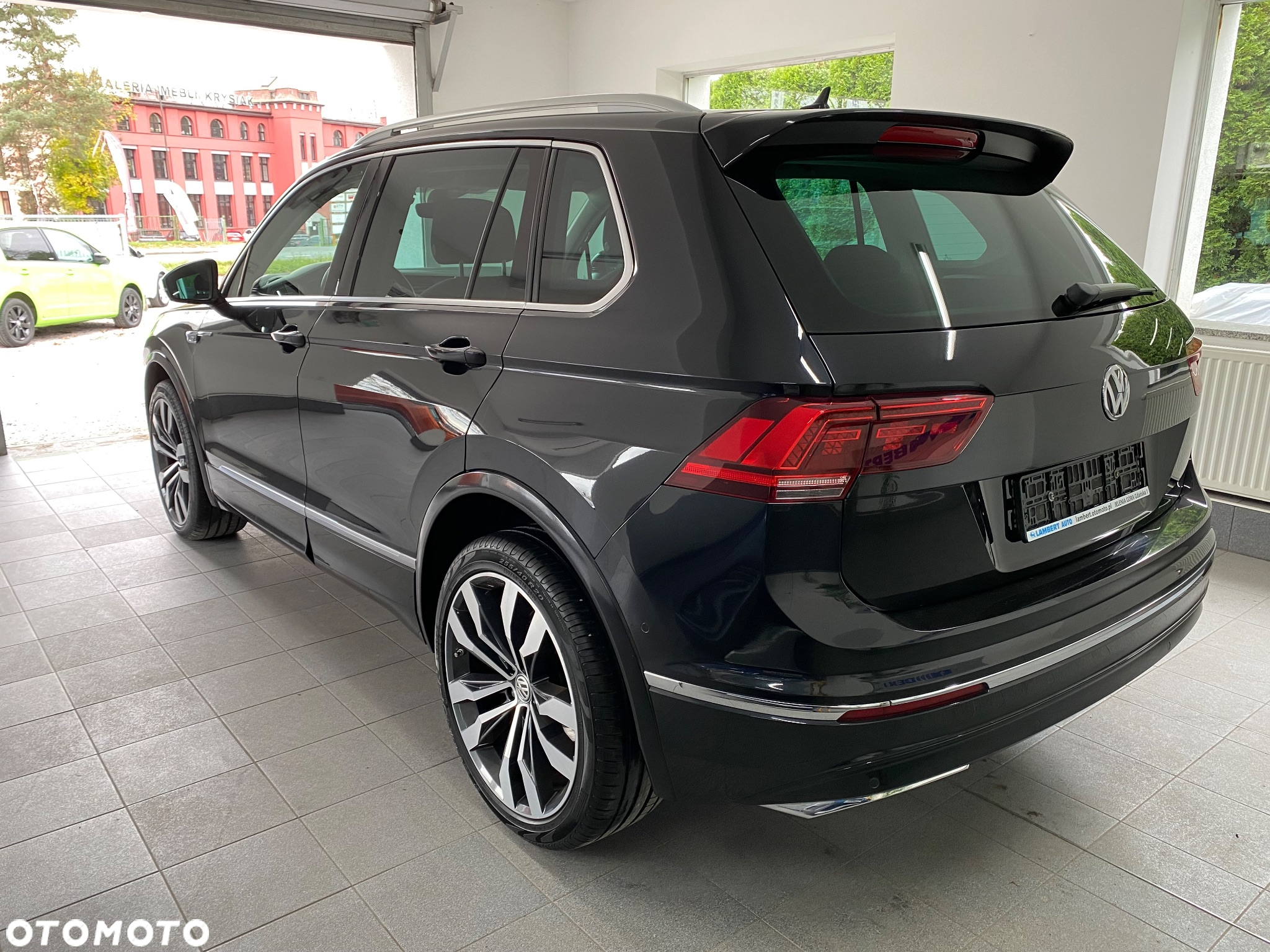 Volkswagen Tiguan 2.0 TSI 4Mot R-Style DSG - 4