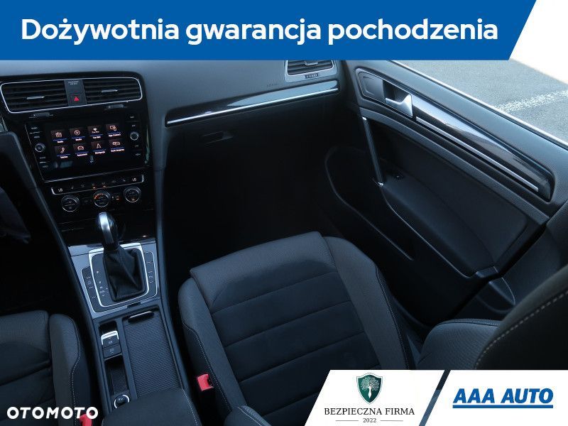 Volkswagen Golf - 9