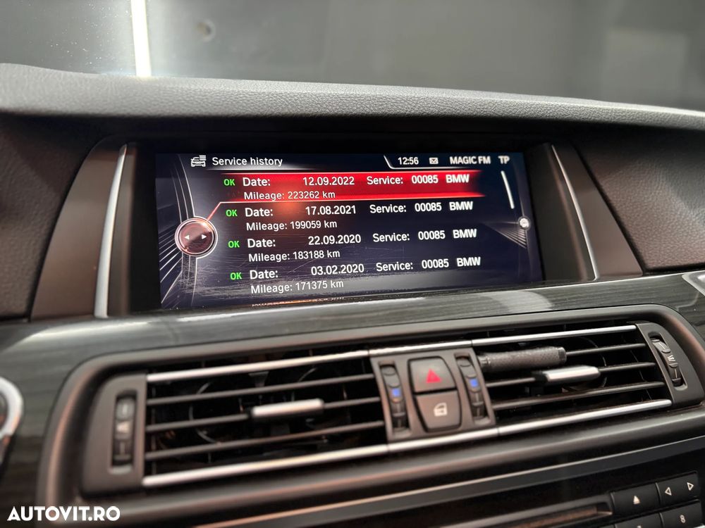 BMW Seria 5 525d xDrive Aut. Luxury Line - 37