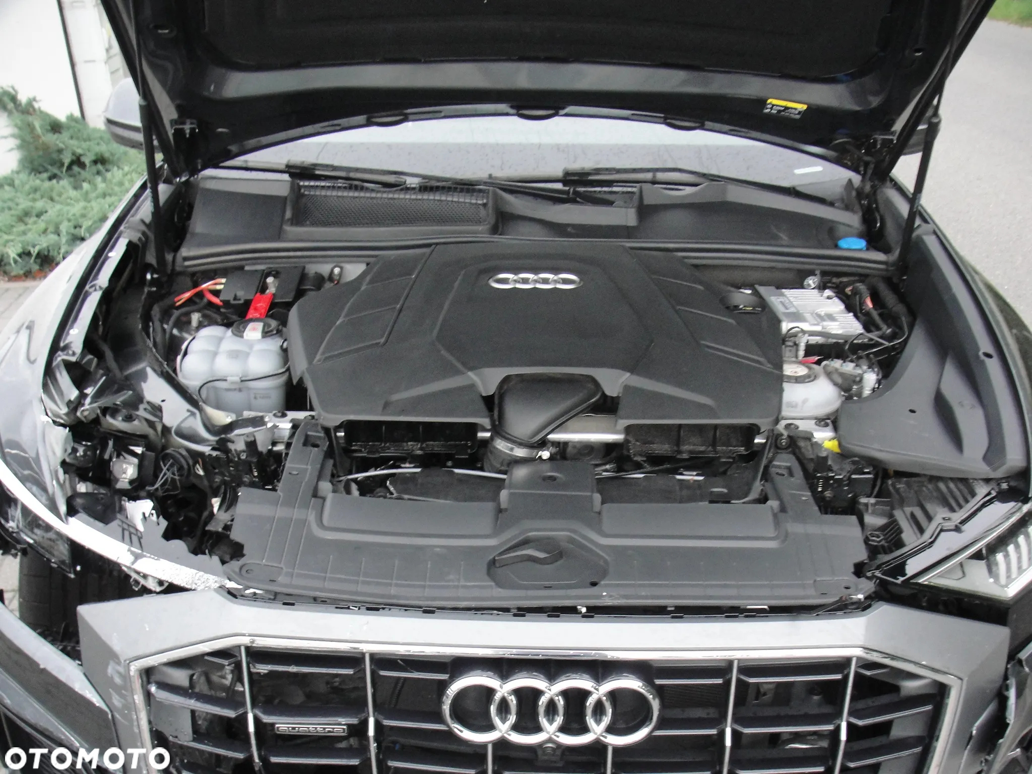 Audi Q8 55 TFSI e Quattro Tiptronic - 13
