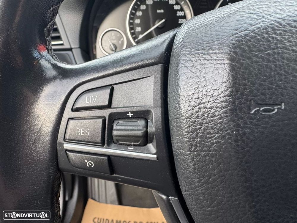 BMW 518 d Line Luxury - 28
