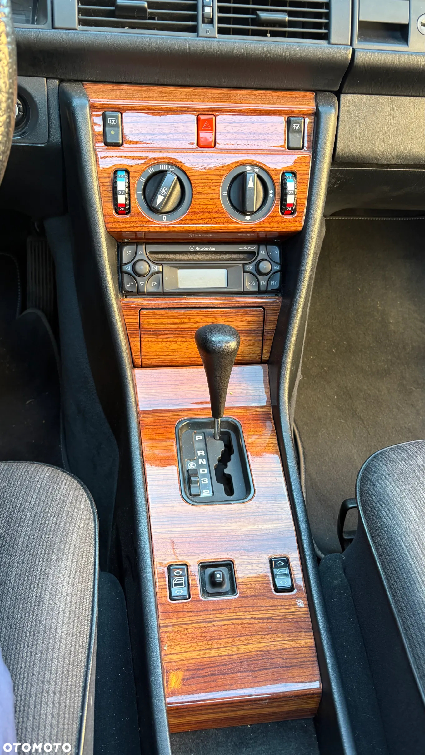 Mercedes-Benz W124 (1984-1993) - 12