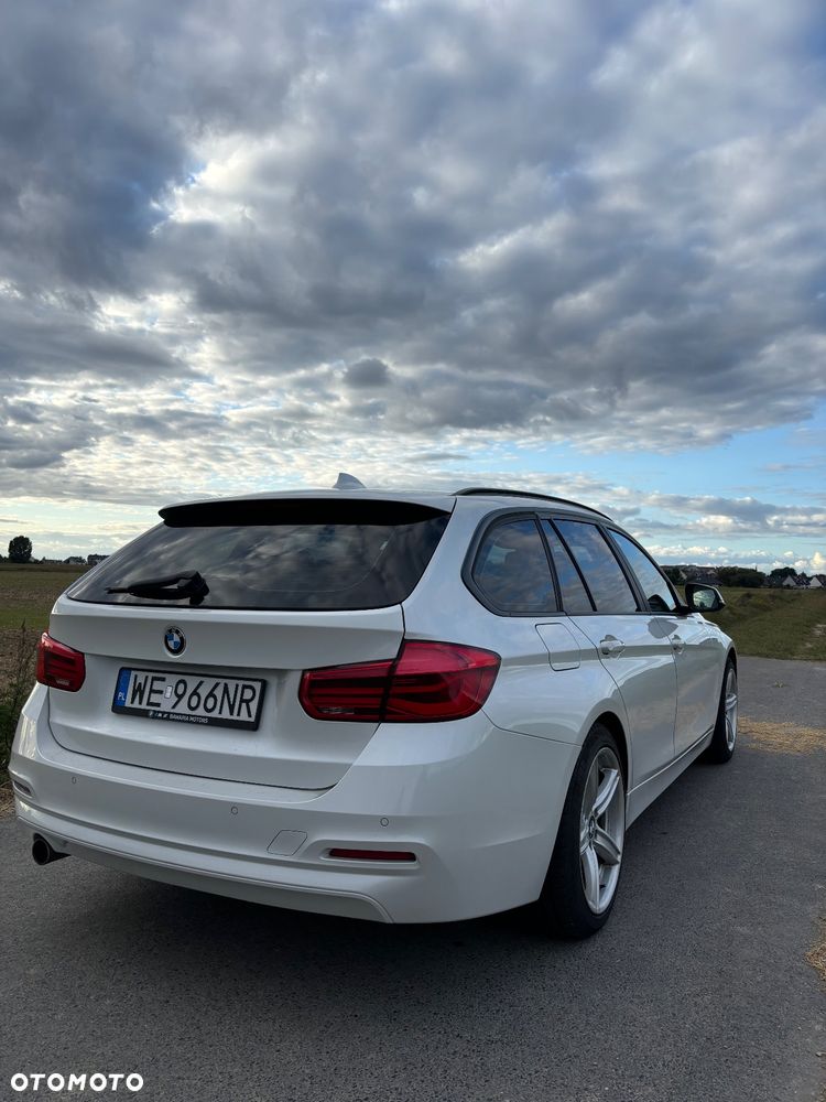 BMW Seria 3 318d Luxury Line - 9