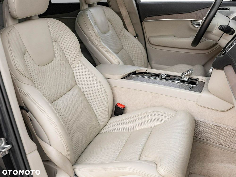 Volvo XC 90 B5 D AWD Inscription 7os - 33