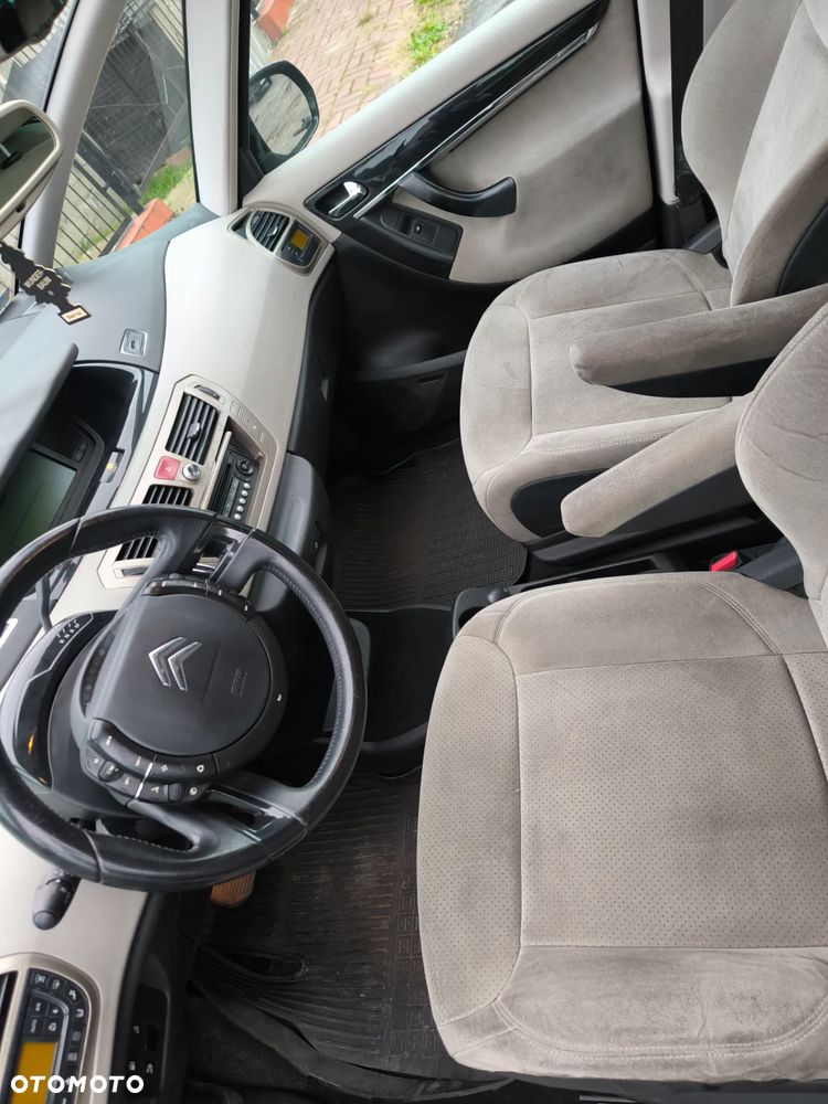 Citroën C4 Grand Picasso 2.0 HDi Equilibre Exclusive - 28