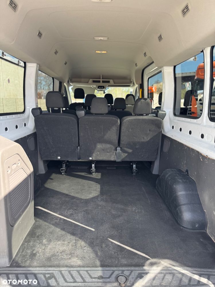 Ford Transit - 11