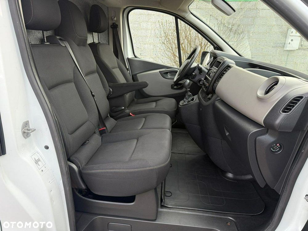Renault Trafic - 11