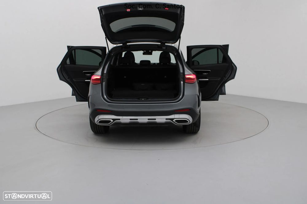 Mercedes-Benz GLC 300 e 4Matic 9G-TRONIC AMG Line Advanced - 10