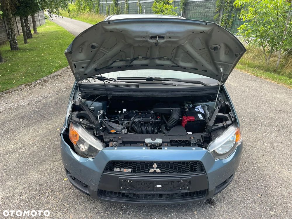 Mitsubishi Colt - 12