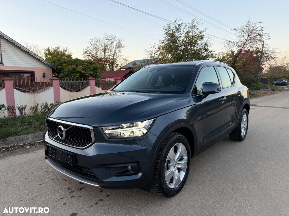 Volvo XC 40 T2 Momentum Pro - 1