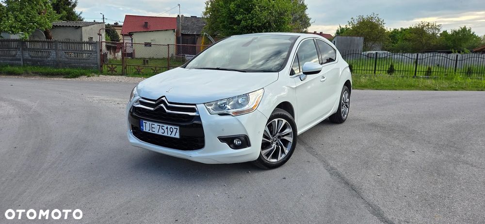 Citroën DS4 e-HDi 110 SoChic - 1