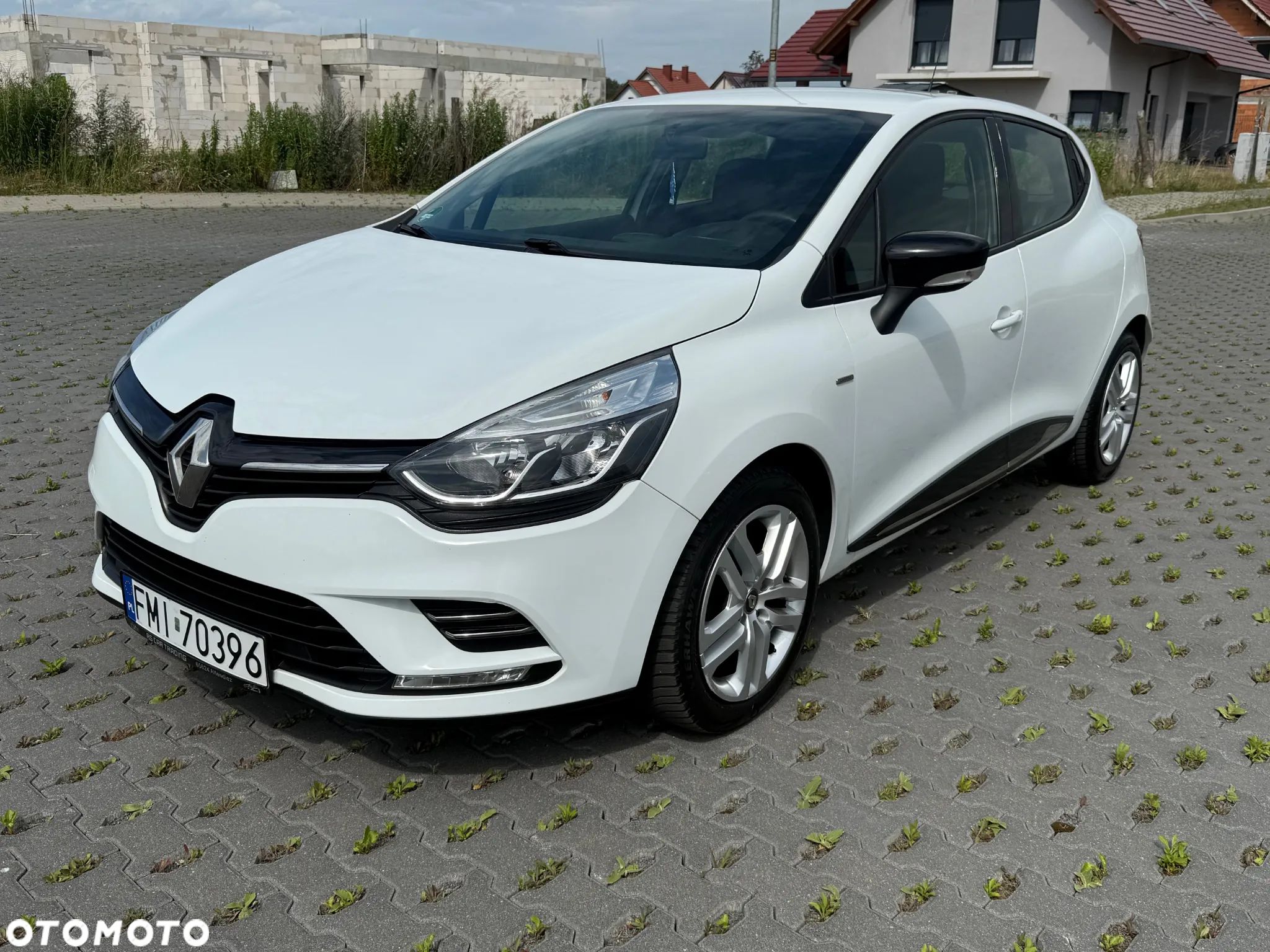 Renault Clio - 1