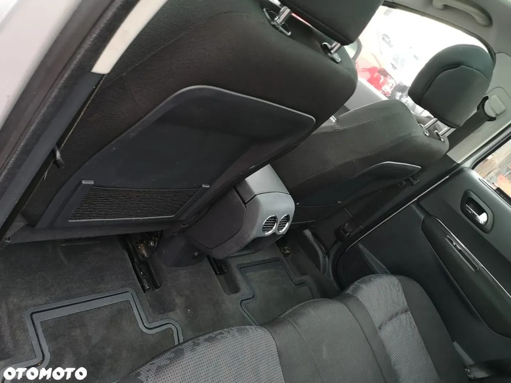 Peugeot 3008 - 27