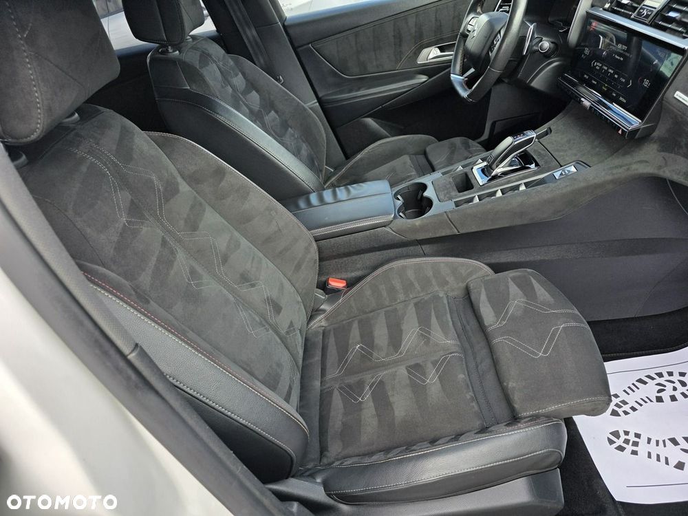 DS Automobiles DS 7 Crossback - 23