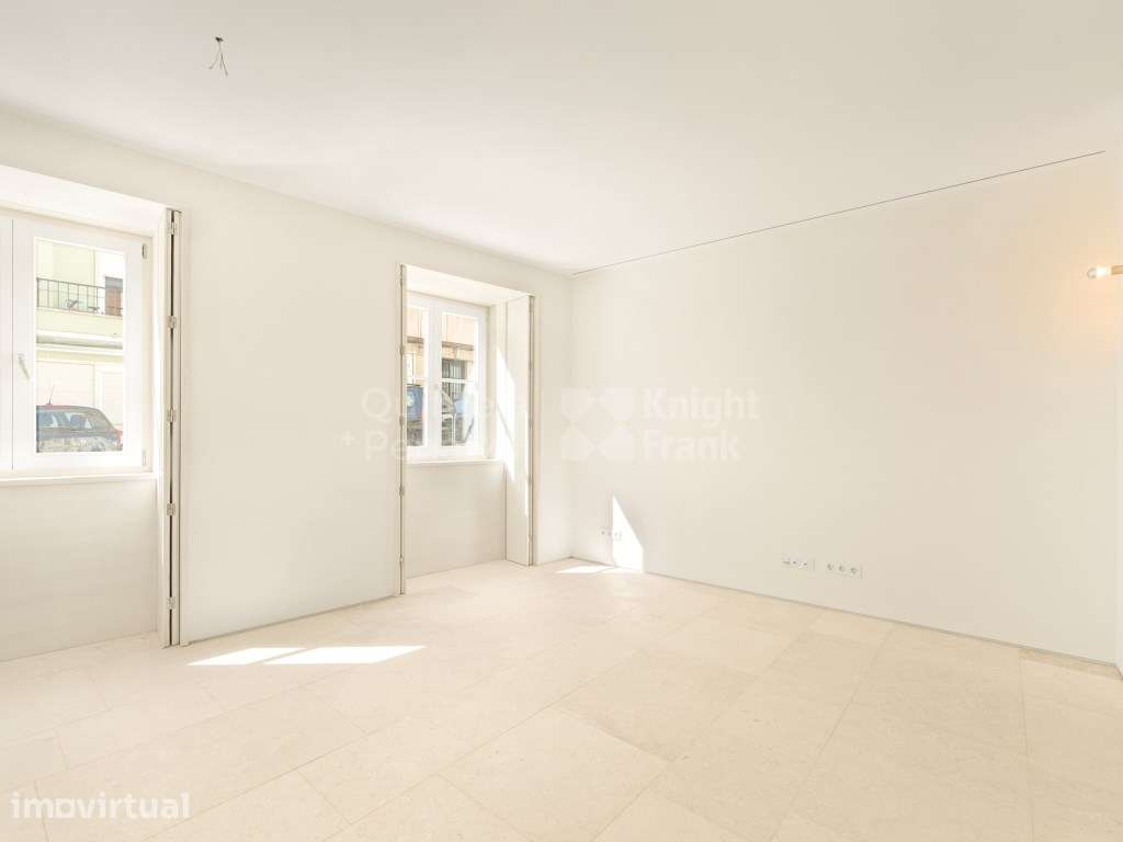 Apartamento T0 para arrendar sem móveis em Campo de Ourique - Grande imagem: 3/27
