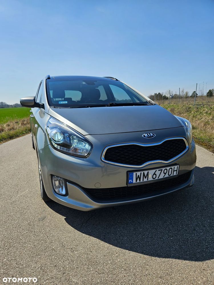 Kia Carens 1.7 CRDi M - 1