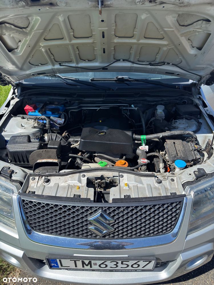 Suzuki Grand Vitara 2.0 Comfort - 19