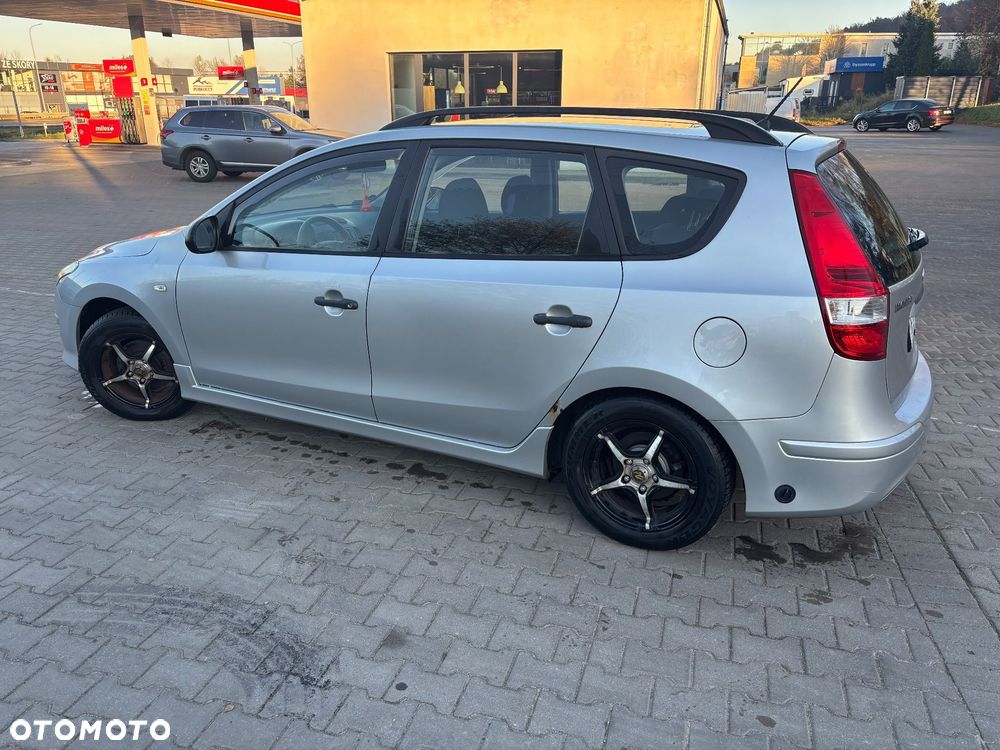 Hyundai i30 i30cw 1.4 Comfort - 3