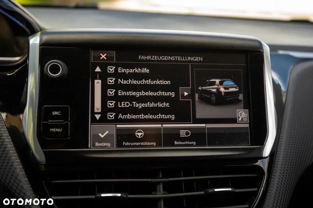 Peugeot 2008 1.2 Pure Tech Style S&S - 33