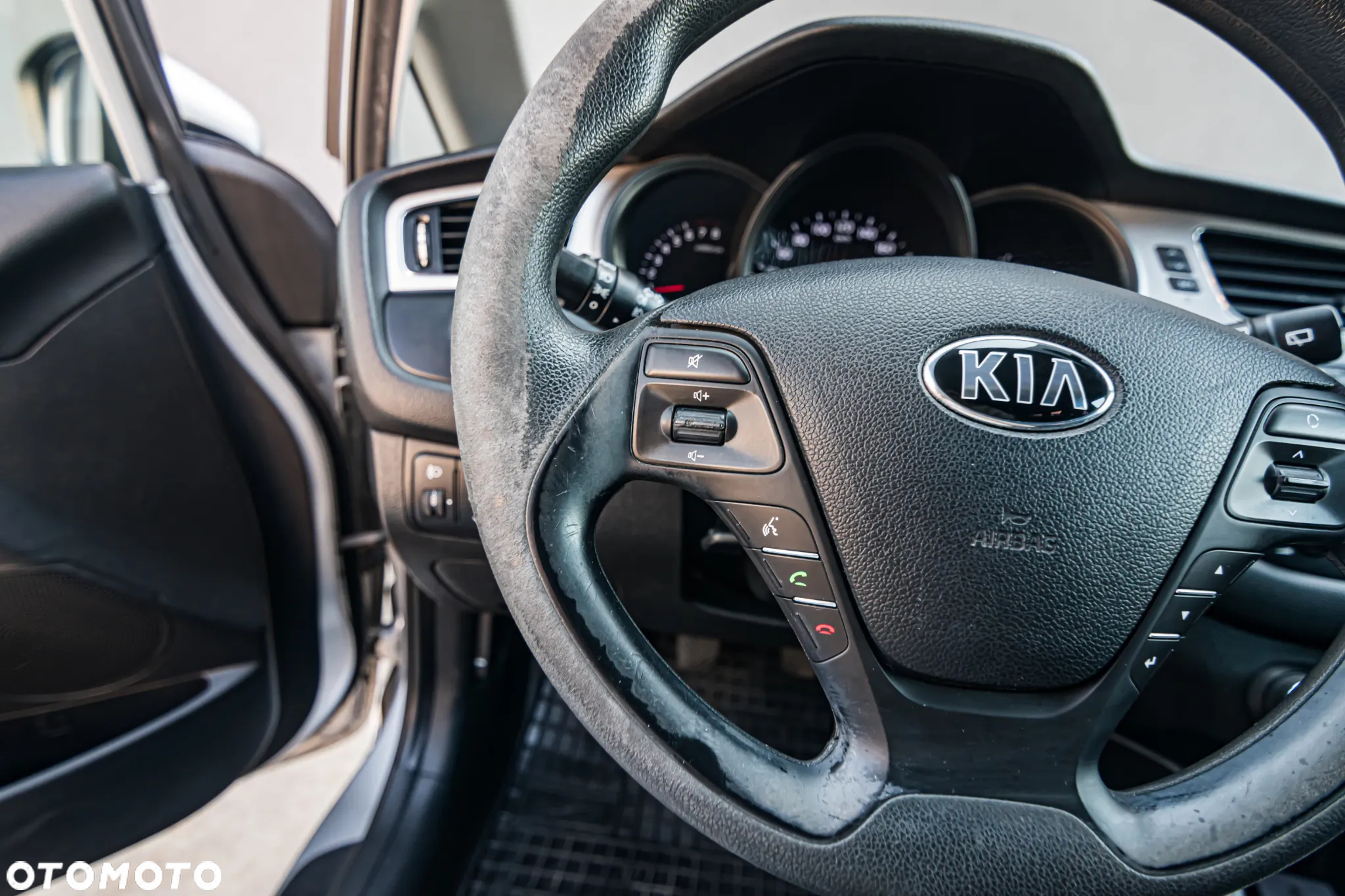 Kia Ceed Cee'd 1.6 GDI S - 16