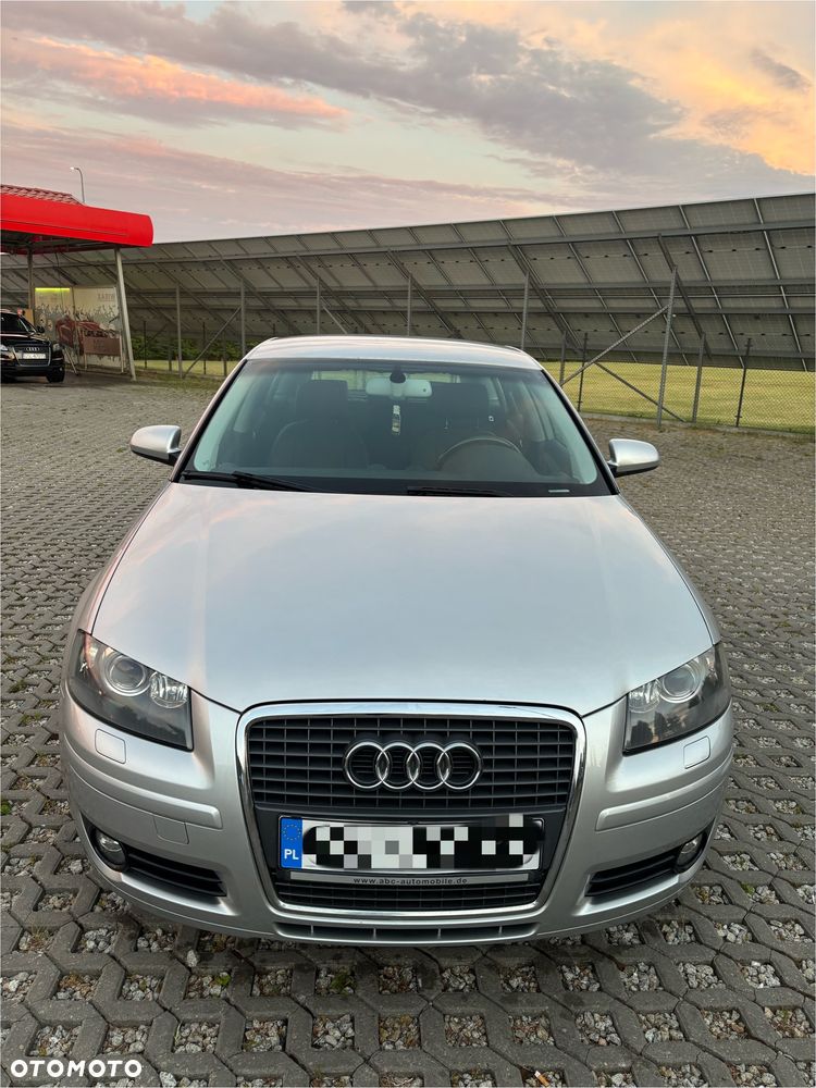 Audi A3 Sportback - 1