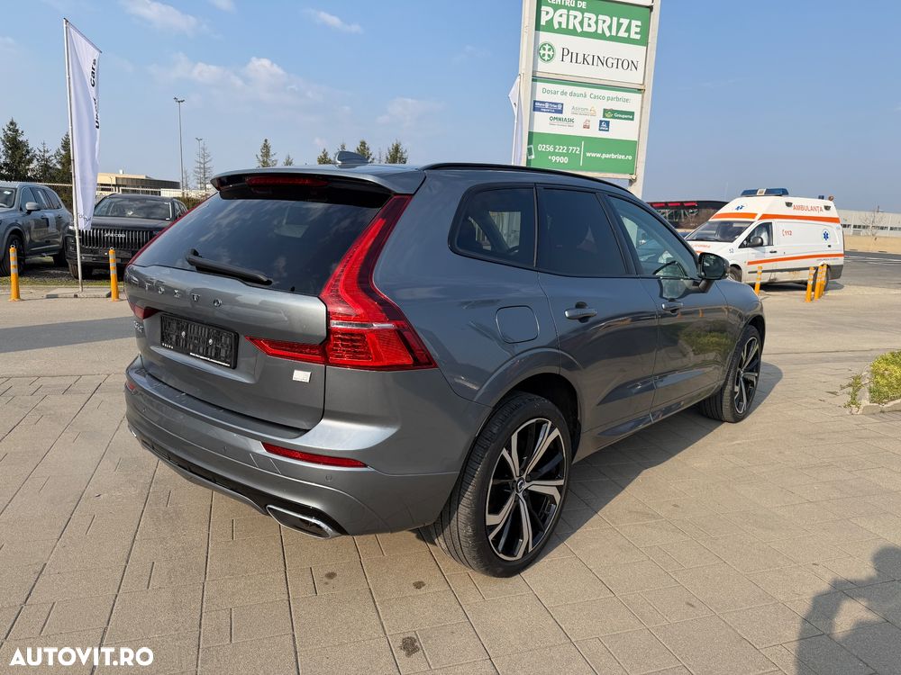 Volvo XC 60 T6 AWD AT PHEV Plus Dark - 3