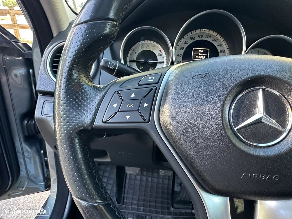 Mercedes-Benz C 220 Station CDI DPF (BlueEFFICIENCY) Avantgarde - 37