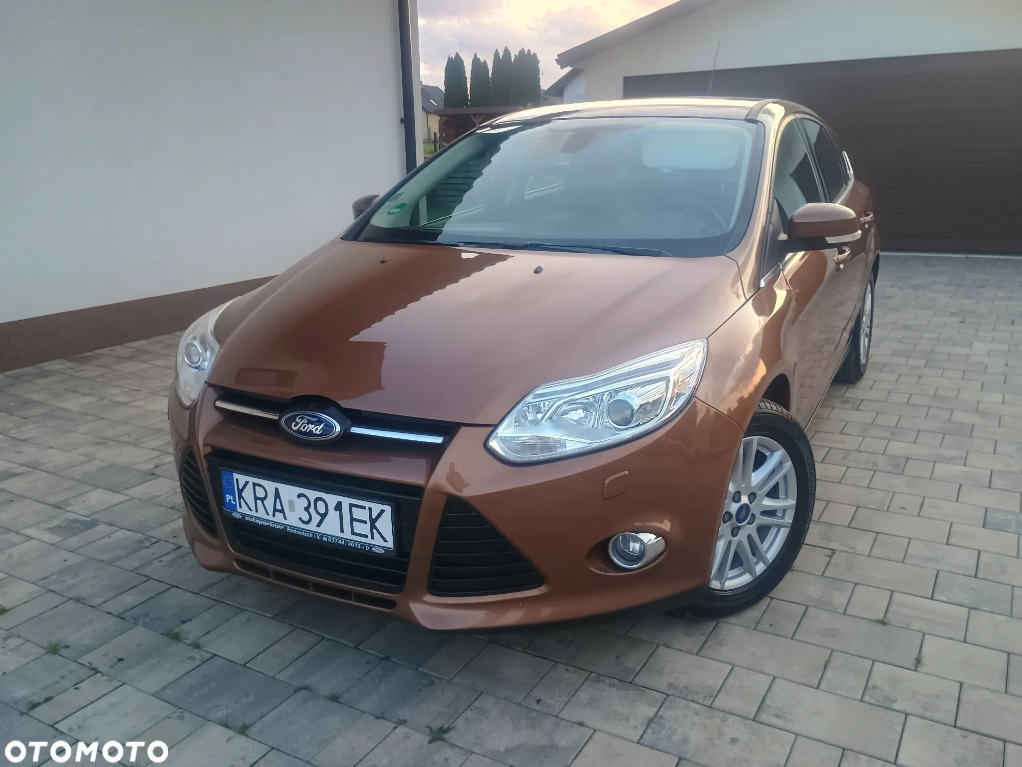 Ford Focus 1.6 EcoBoost Gold X (Trend) - 1