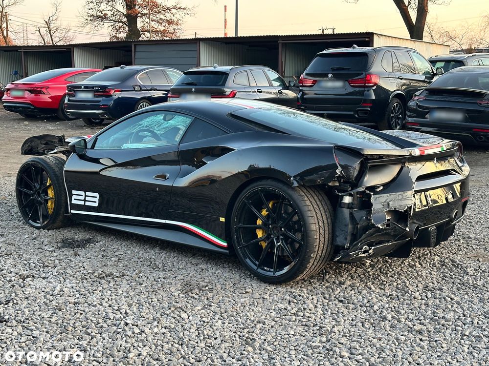 Ferrari 488 - 14
