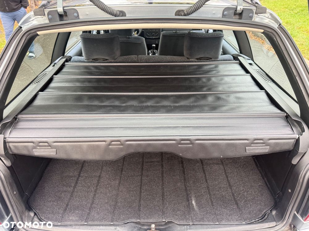 Volkswagen Passat - 17