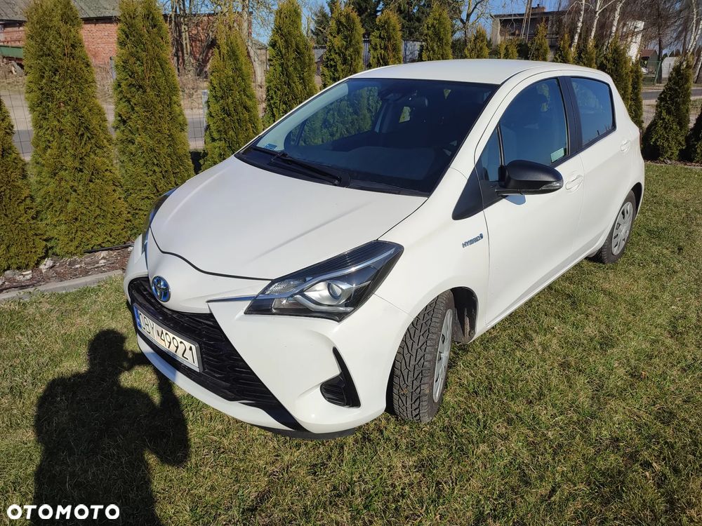 Toyota Yaris Hybrid 100 Active EU6 - 16