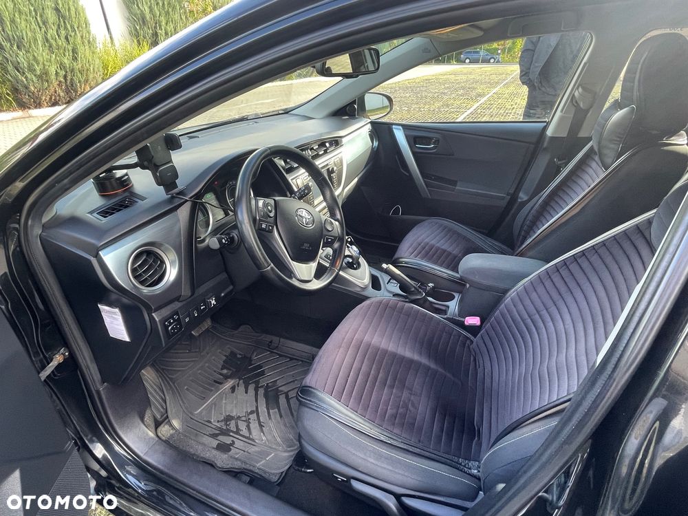 Toyota Auris - 17