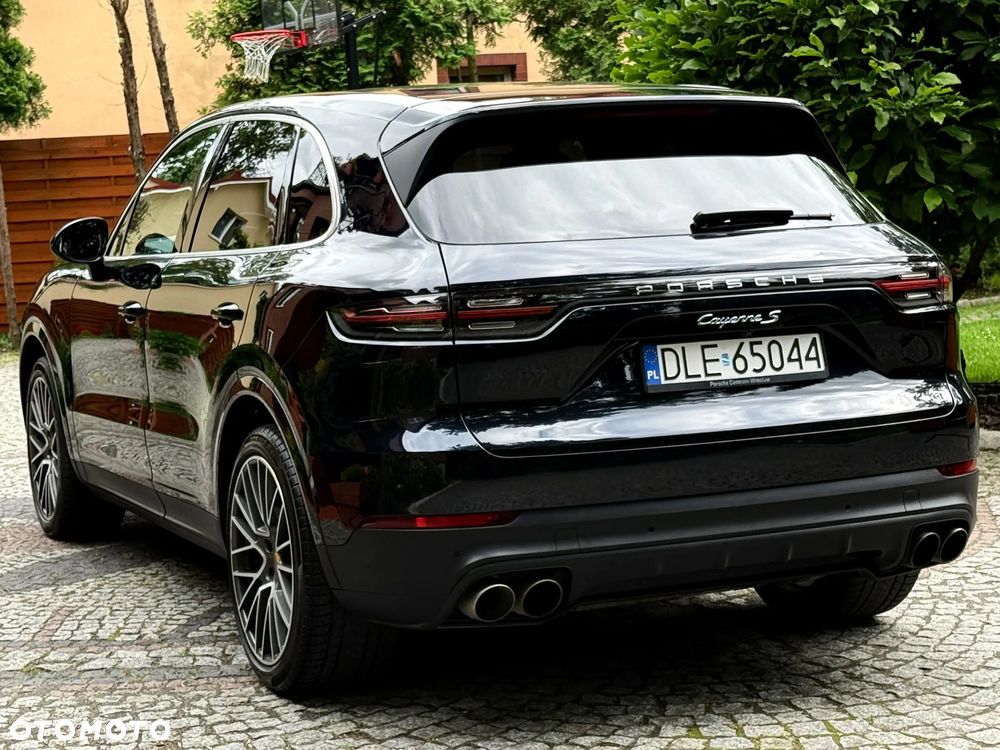 Porsche Cayenne S - 2