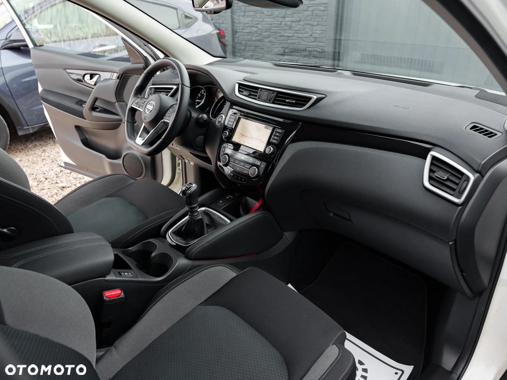Nissan Qashqai 1.3 DIG-T N-Style - 16