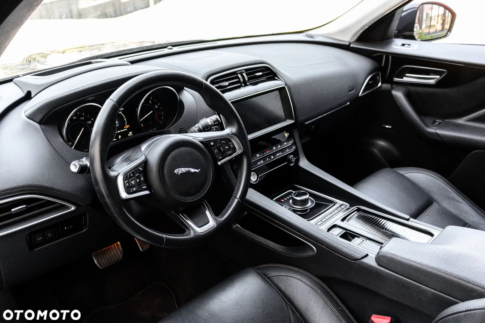 Jaguar F-Pace 2.0 i4P AWD Prestige - 11