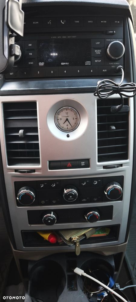Chrysler Town & Country - 15