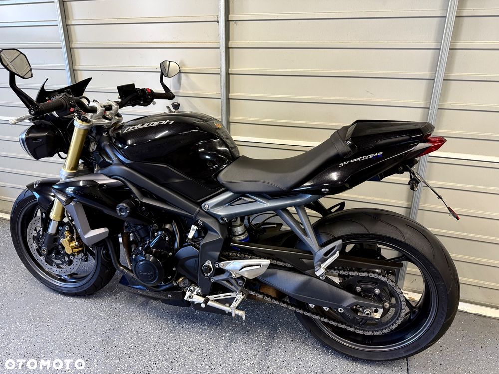 Triumph Street Triple - 14