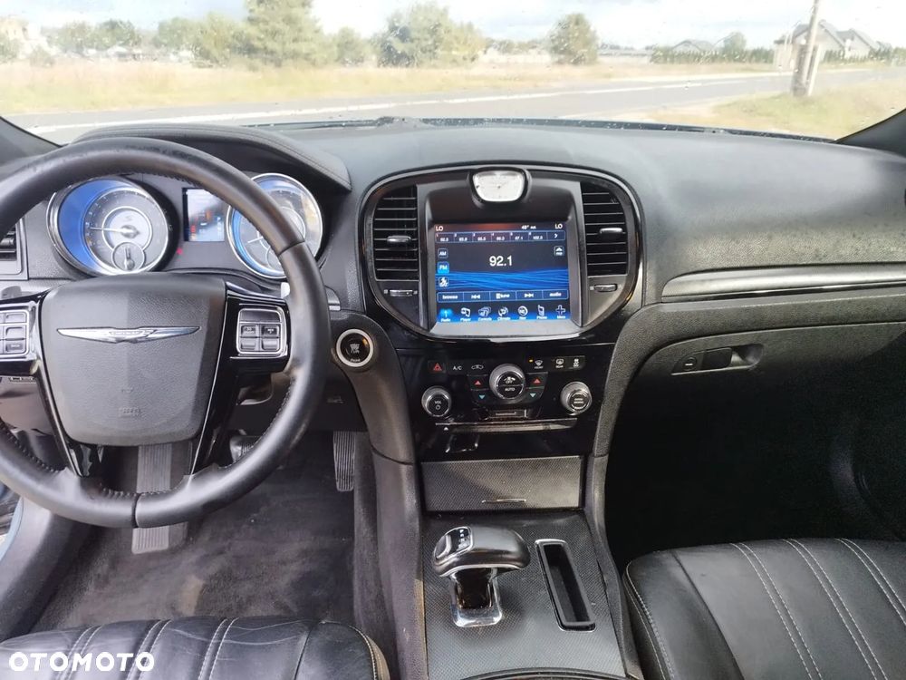Chrysler 300s - 9