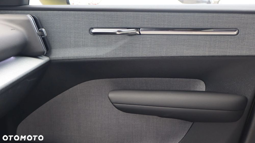 Volvo EX30 69kWh Twin Motor Ultra - 17