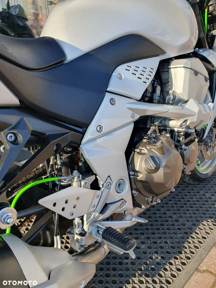 Kawasaki Z - 6