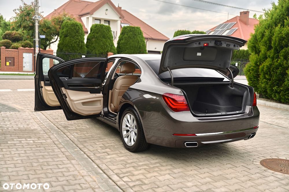 BMW Seria 7 750d xDrive - 19