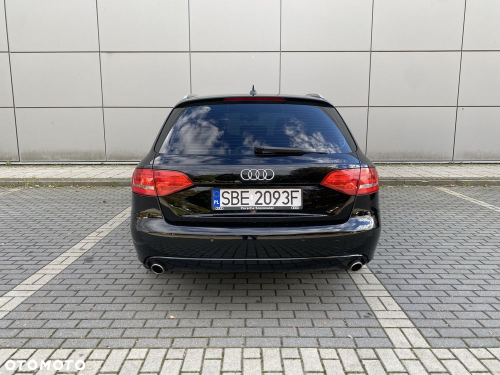 Audi A4 Avant - 10