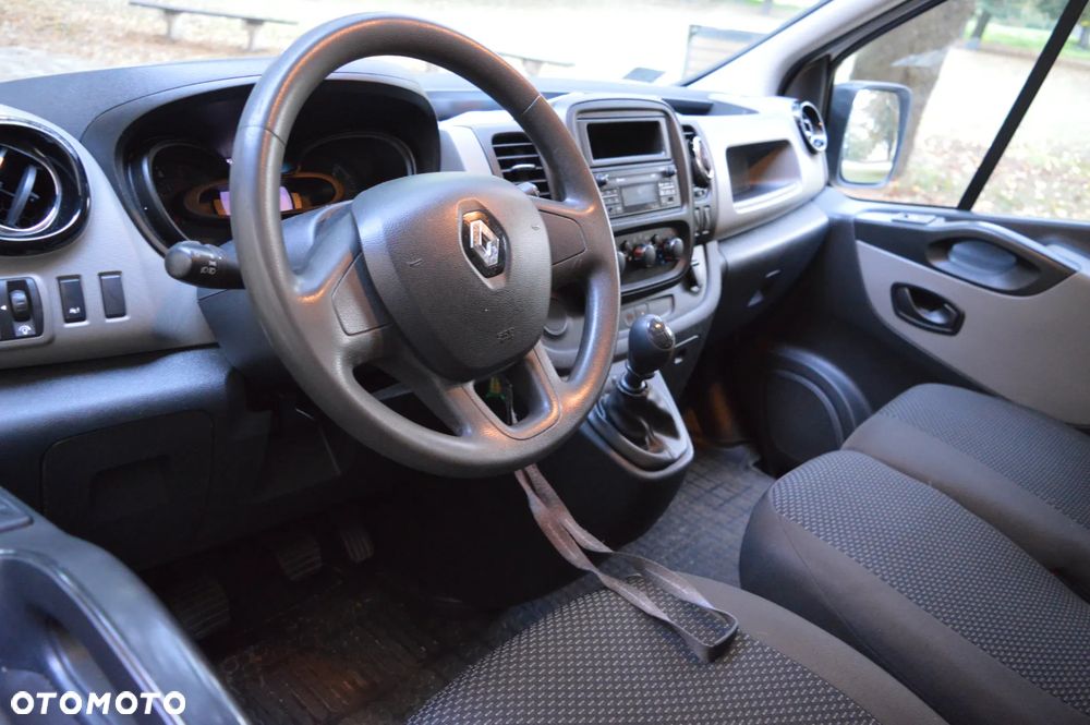 Renault TRAFIC - 22