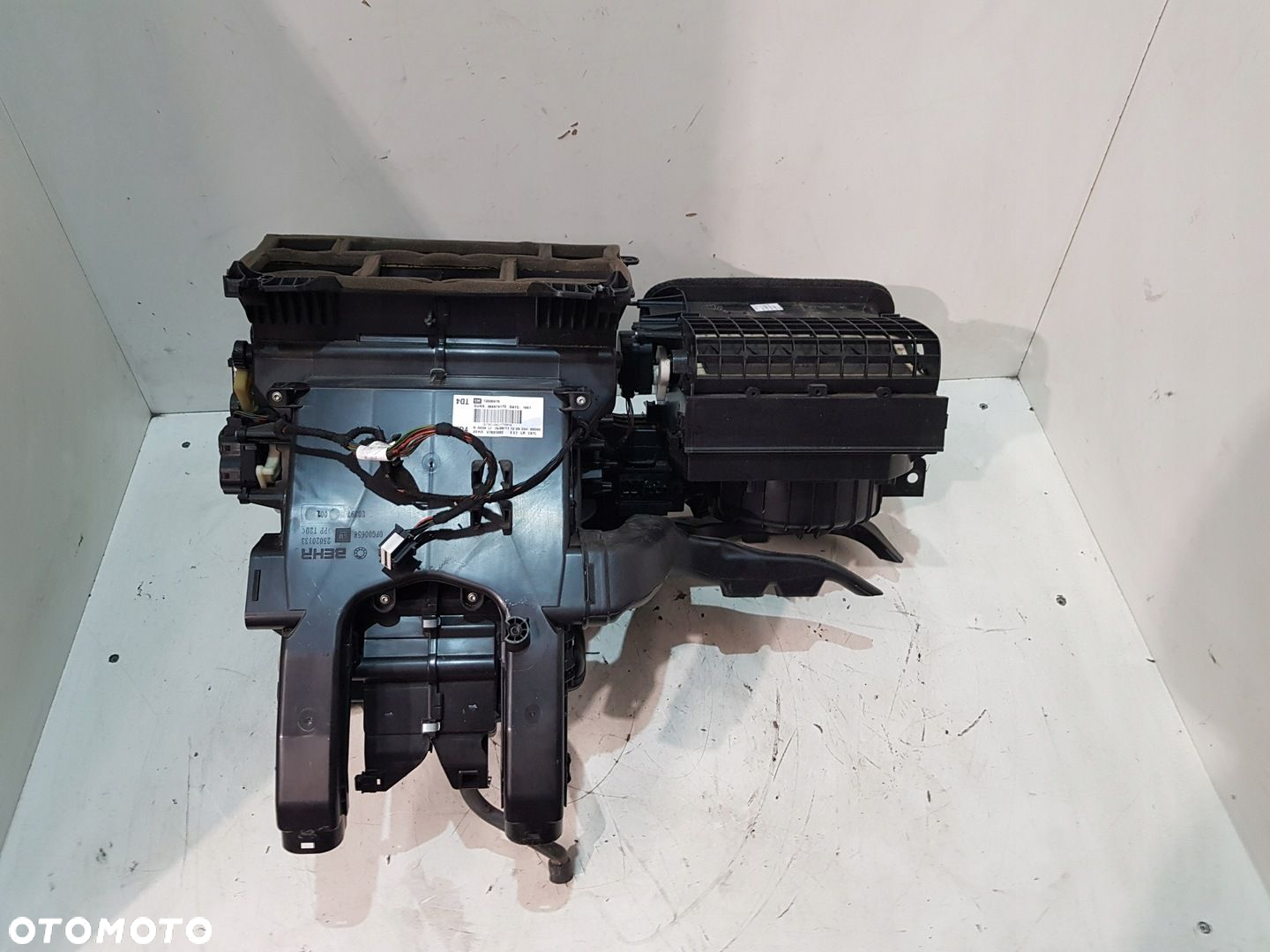 NAGRZEWNICA OPEL ASTRA J HB 1.4T EUR 13330978 - 3