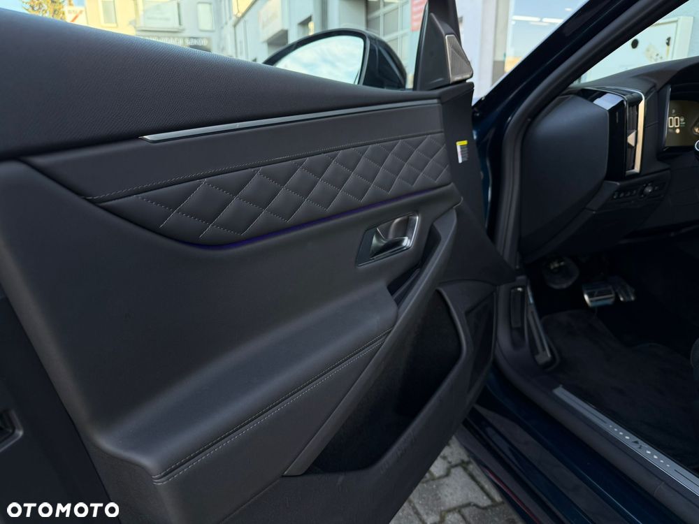 DS Automobiles DS 9 - 16