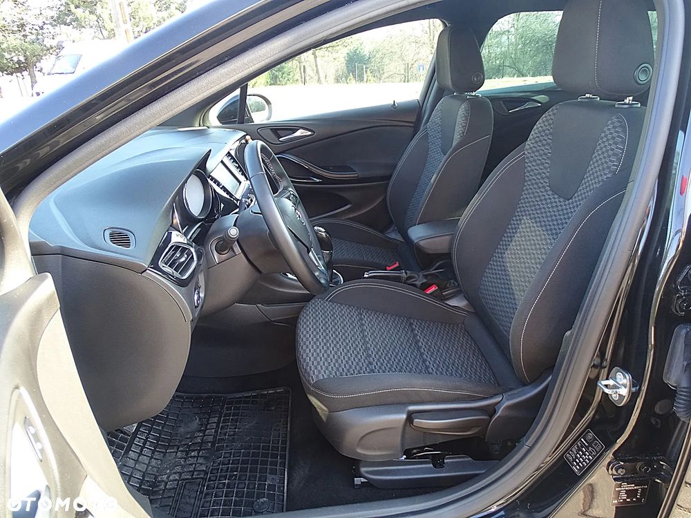 Opel Astra 1.6 CDTI Elite S&S - 28