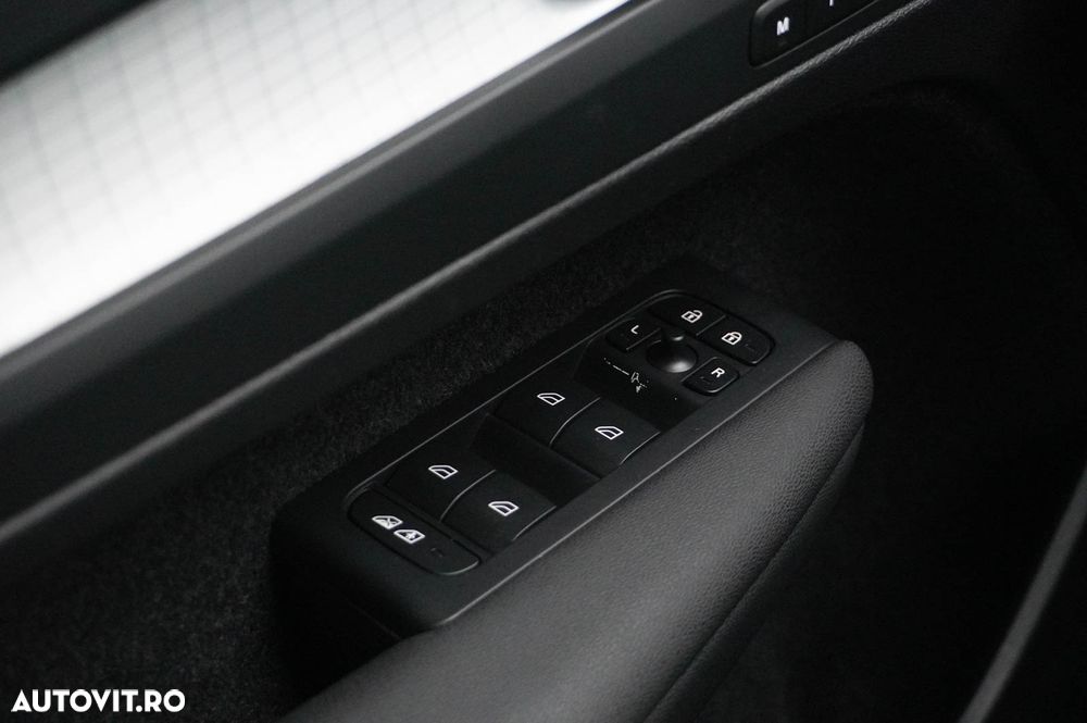 Volvo XC 40 T5 Recharge DKG Plus Dark - 17