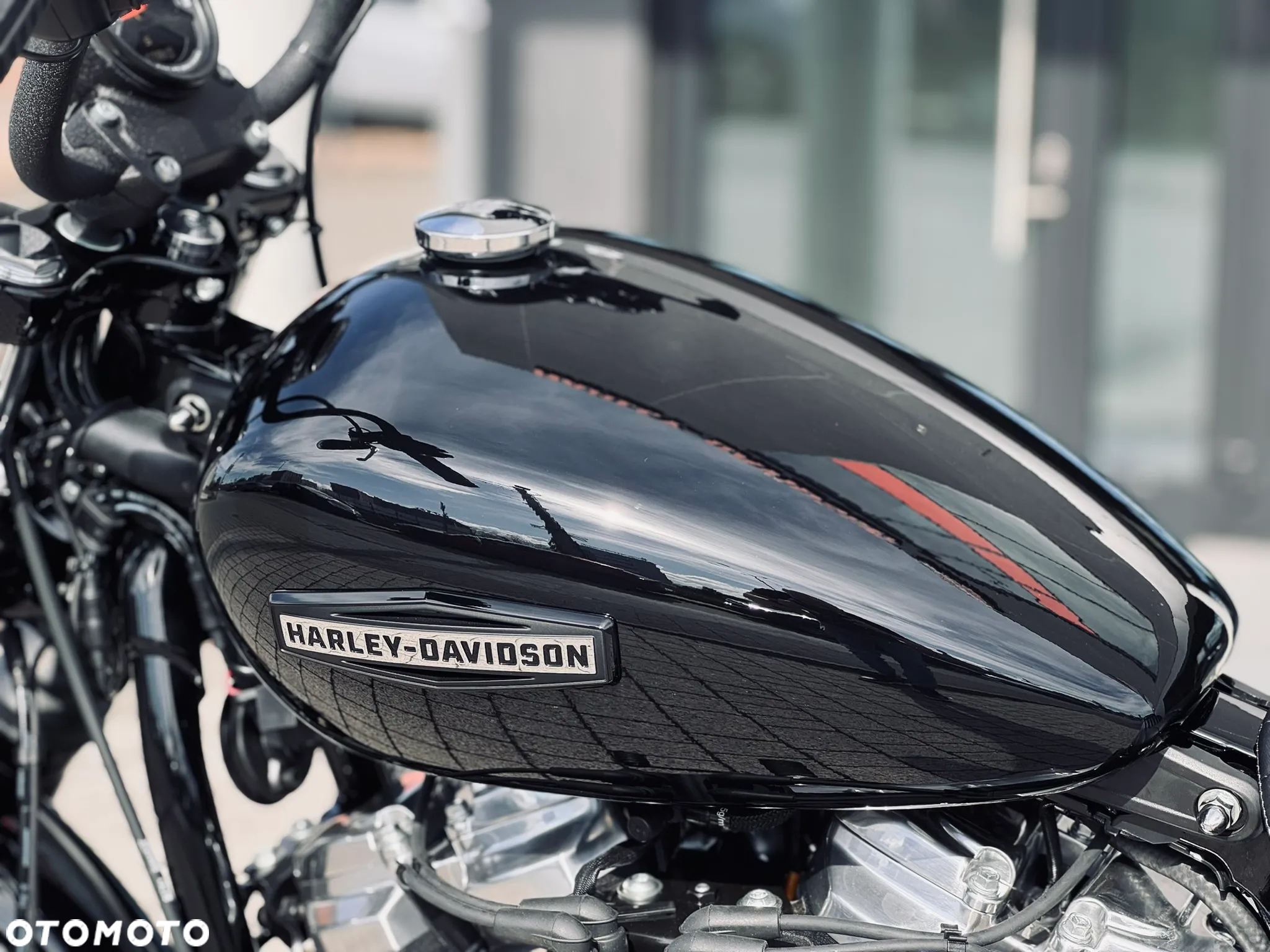 Harley-Davidson Softail Street Bob - 20